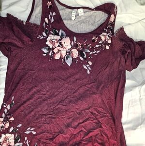 Elle Burgundy Floral Cold Shoulder Top Small